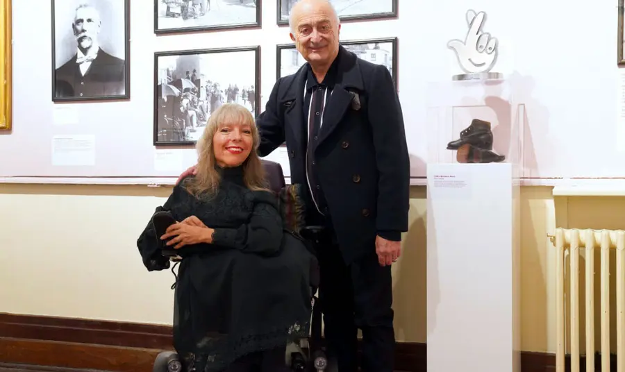 Esther Fox, Curating for Change Esther and Sir Tony Robinson with the National Lottery Award