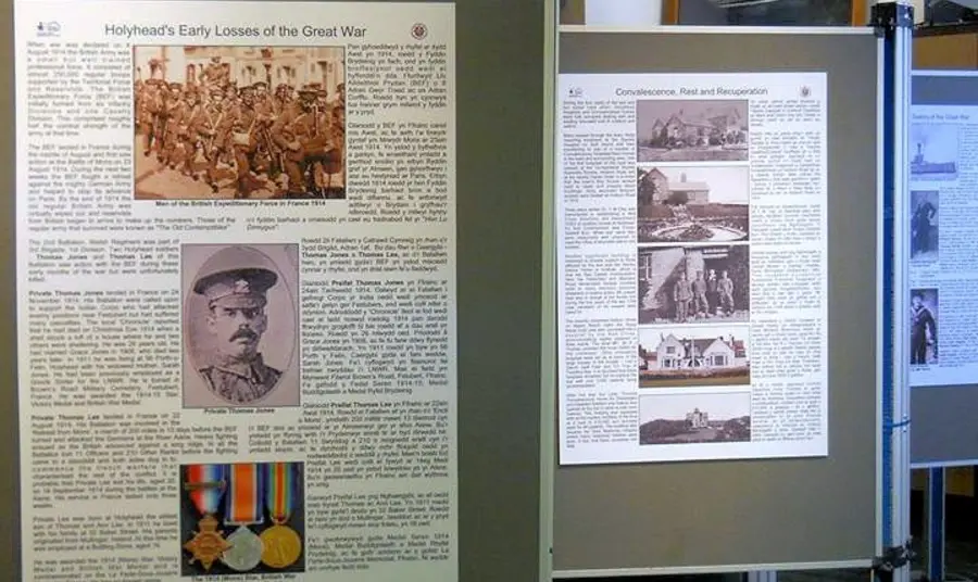 Bilingual interpretation boards at the Holyhead Maritime Museum Bilingual interpretation boards at the Holyhead Maritime Museum