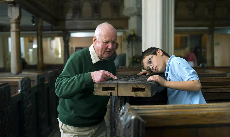 Sandford Heritage and Community Project Volunteers worked with the local school children to learn about woodcarving.