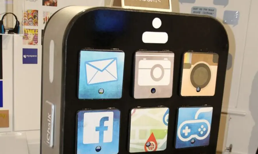 No Facebook? OMG! The giant iPhone installation from the No Facebook? OMG! project