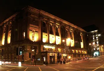 St George's Hall at night