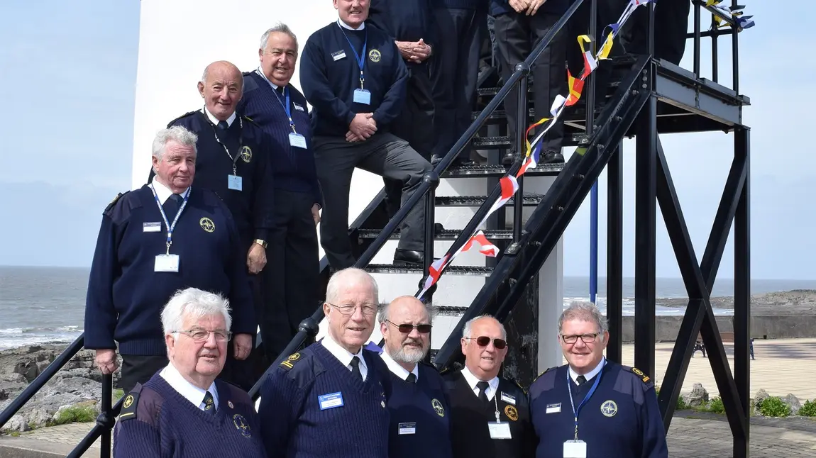 Hen Dŵr Gwylio Porthcawl yn bwrw carreg filltir nodedig Gwirfoddolwyr Hen Dŵr Gwylio Porthcawl