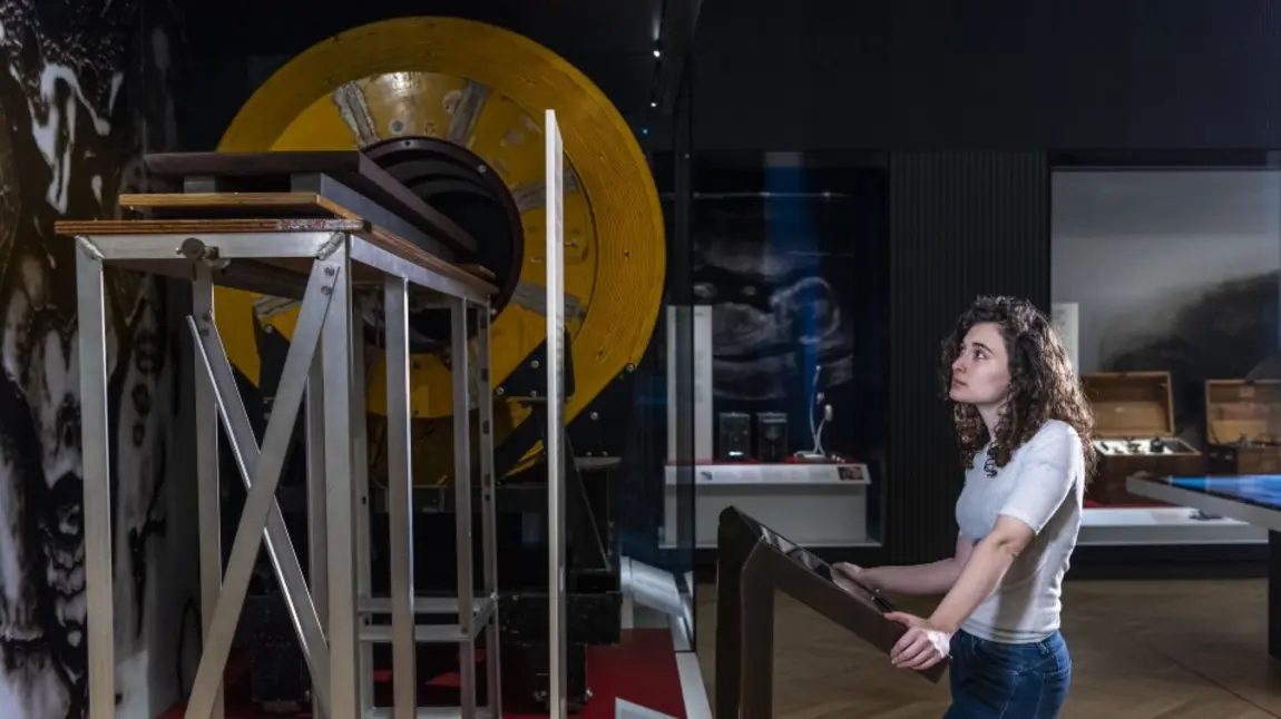 Medicine galleries open at the Science Museum Girl looking at old MRI machine