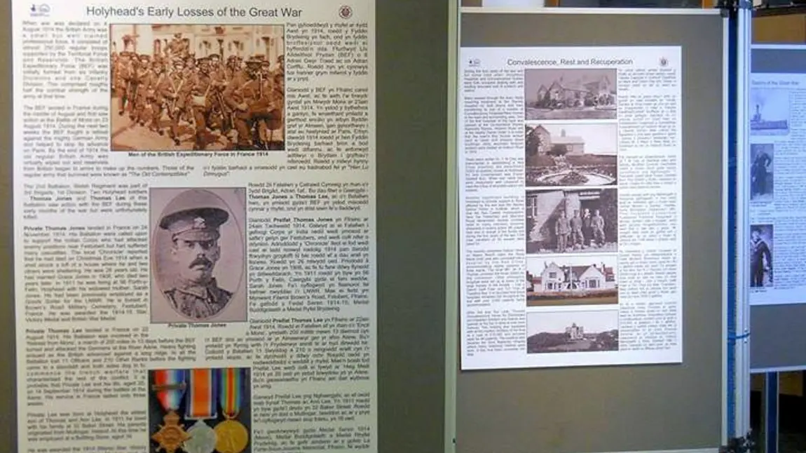 Bilingual interpretation boards at the Holyhead Maritime Museum Bilingual interpretation boards at the Holyhead Maritime Museum