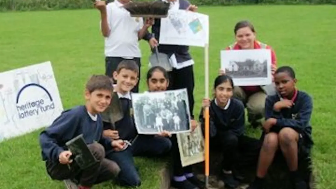 Tinsley Junior School at Tinsley Manor Tinsley Junior School at Tinsley Manor